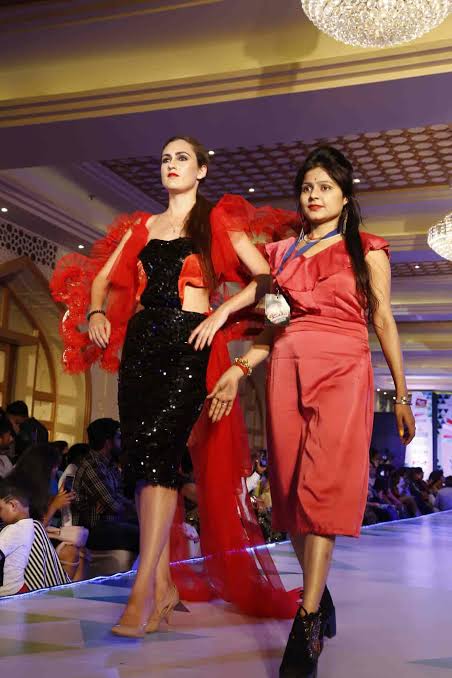Diploma in Fashion Desiging